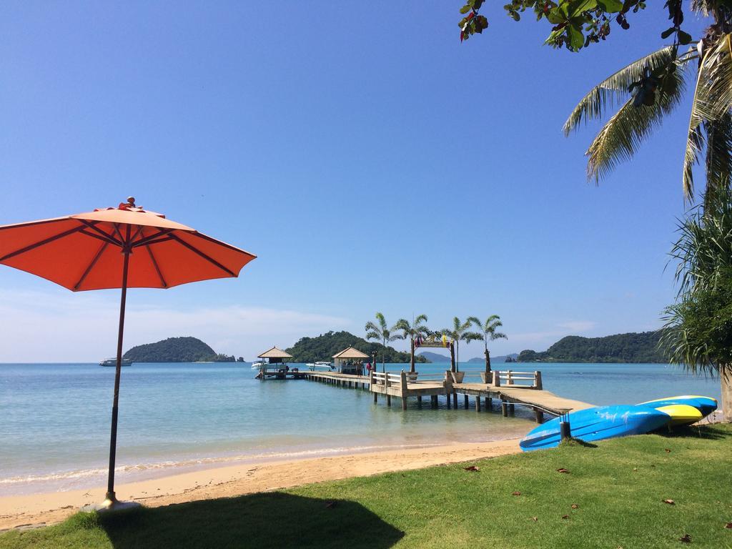 Makathanee Resort Koh Mak Buitenkant foto